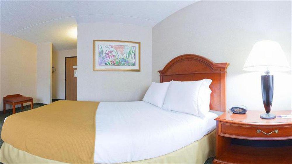 Holiday Inn Express Hotel Pittsburgh-North/Harmarville By Ihg Dış mekan fotoğraf