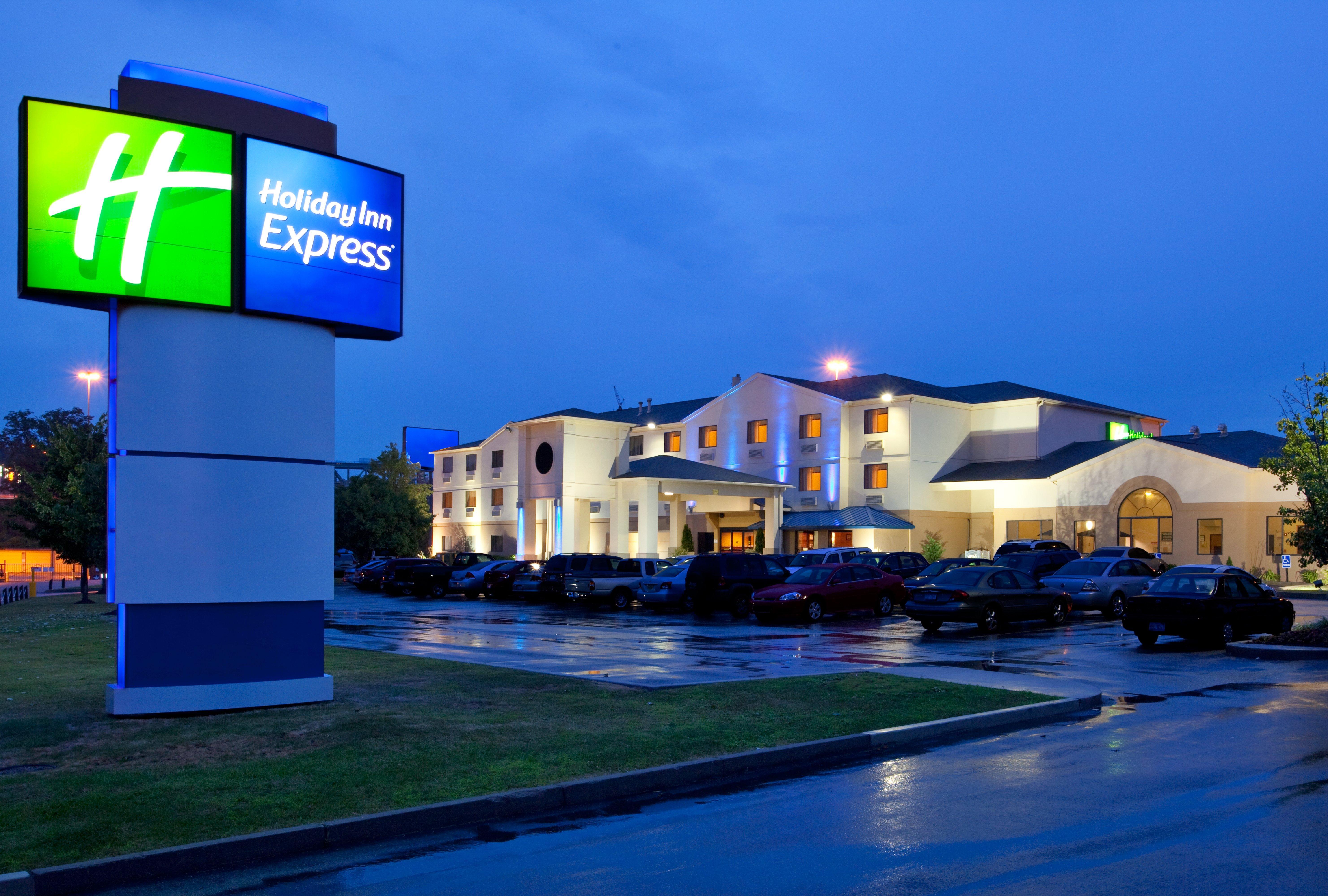 Holiday Inn Express Hotel Pittsburgh-North/Harmarville By Ihg Dış mekan fotoğraf