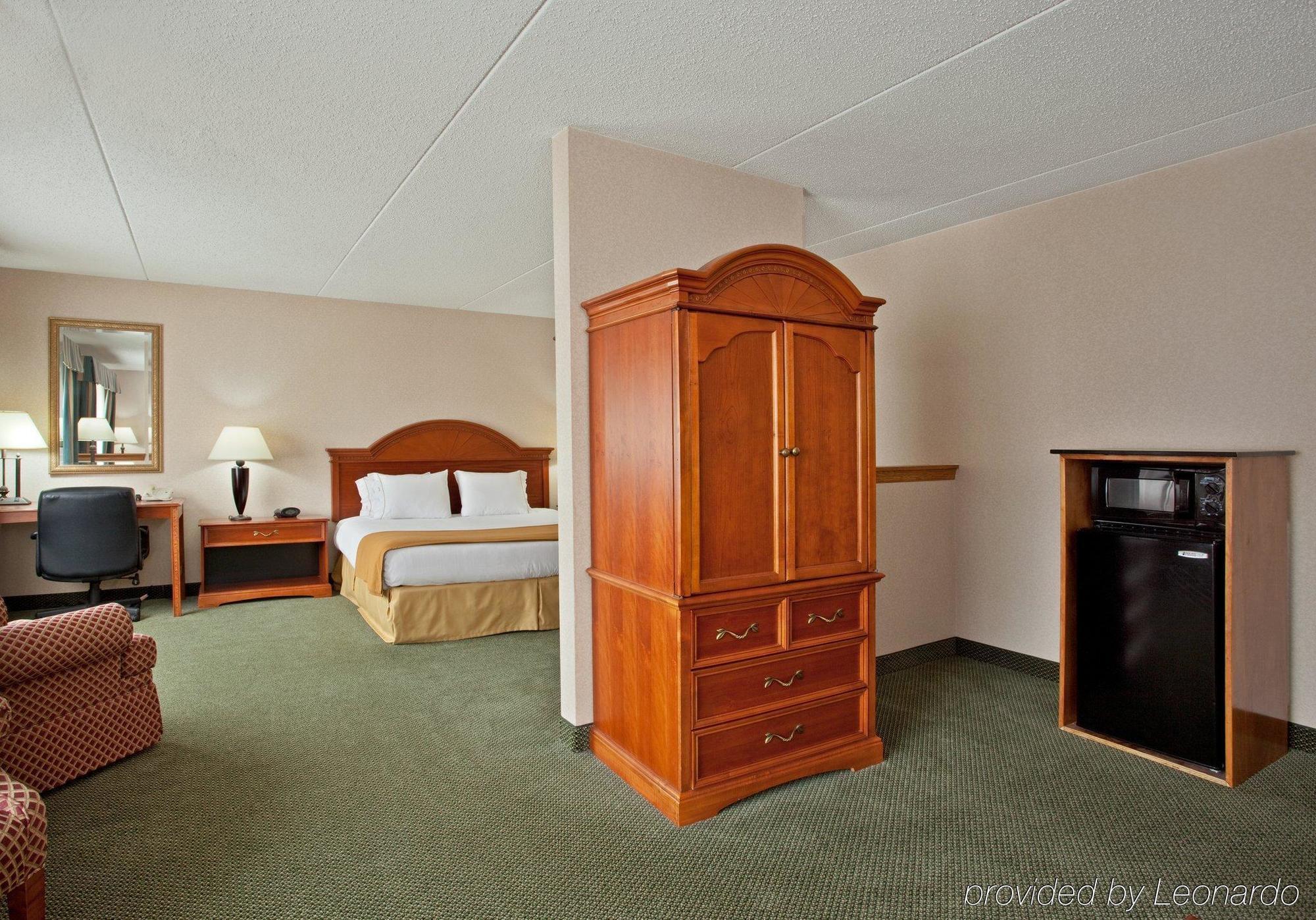Holiday Inn Express Hotel Pittsburgh-North/Harmarville By Ihg Dış mekan fotoğraf