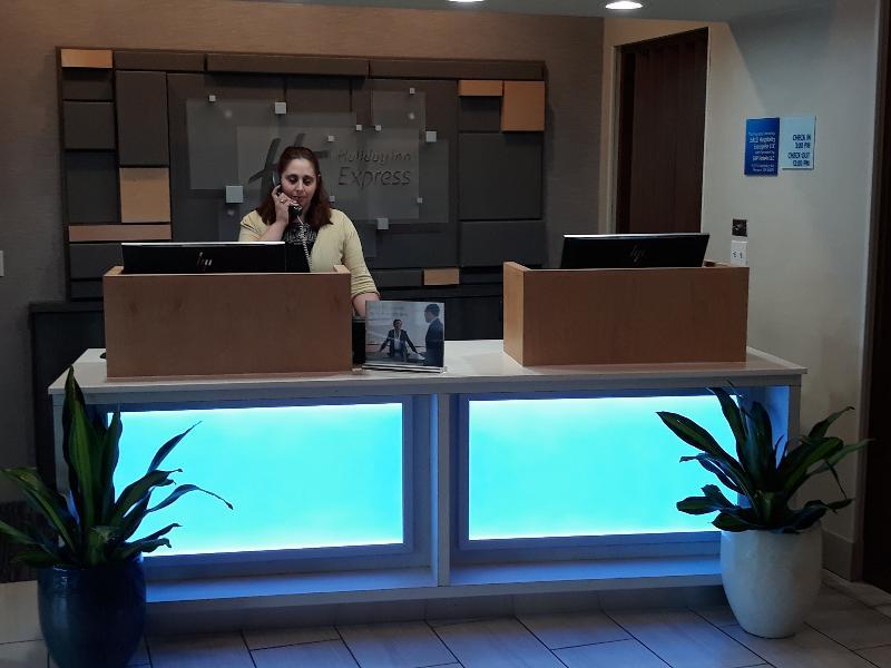 Holiday Inn Express Hotel Pittsburgh-North/Harmarville By Ihg Dış mekan fotoğraf